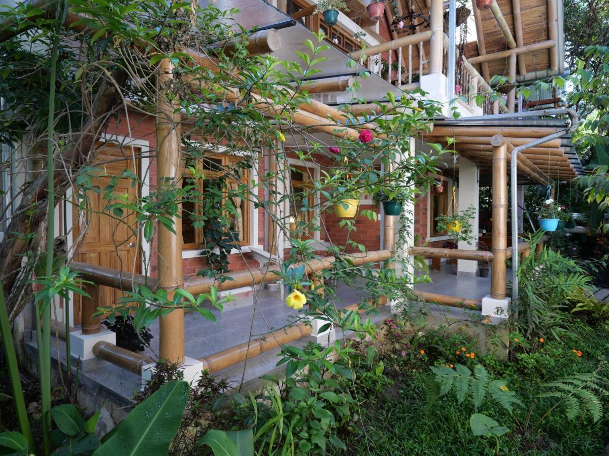 Casa Del Rio En Mindo Bed & Breakfast エクステリア 写真