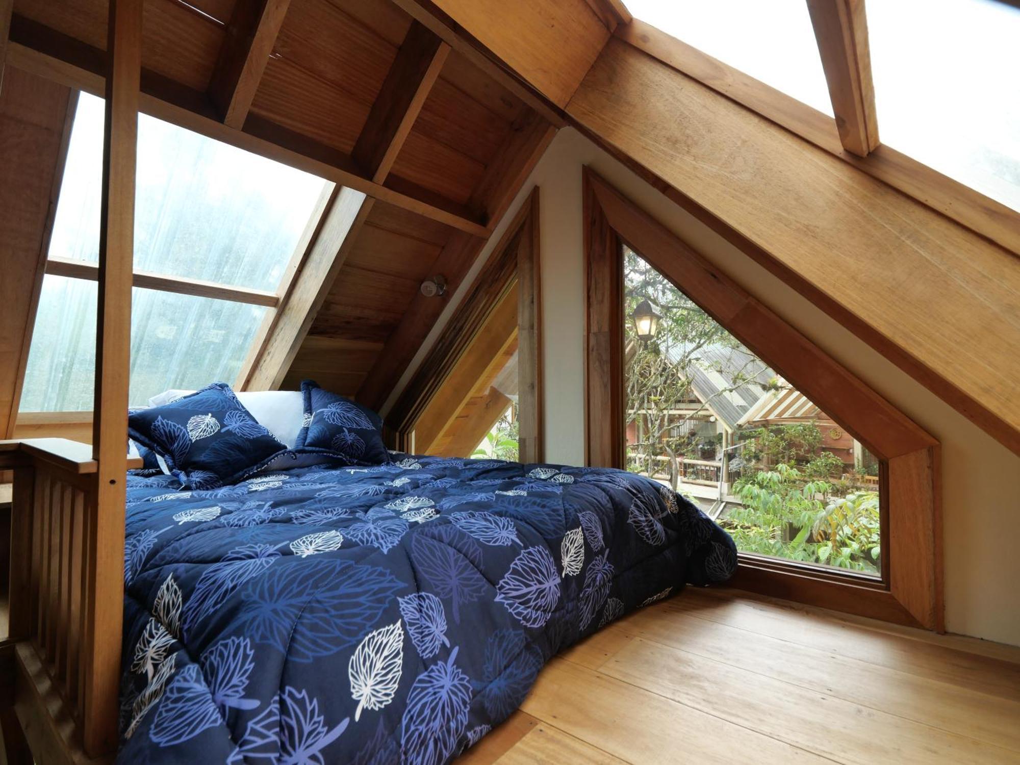 Casa Del Rio En Mindo Bed & Breakfast エクステリア 写真