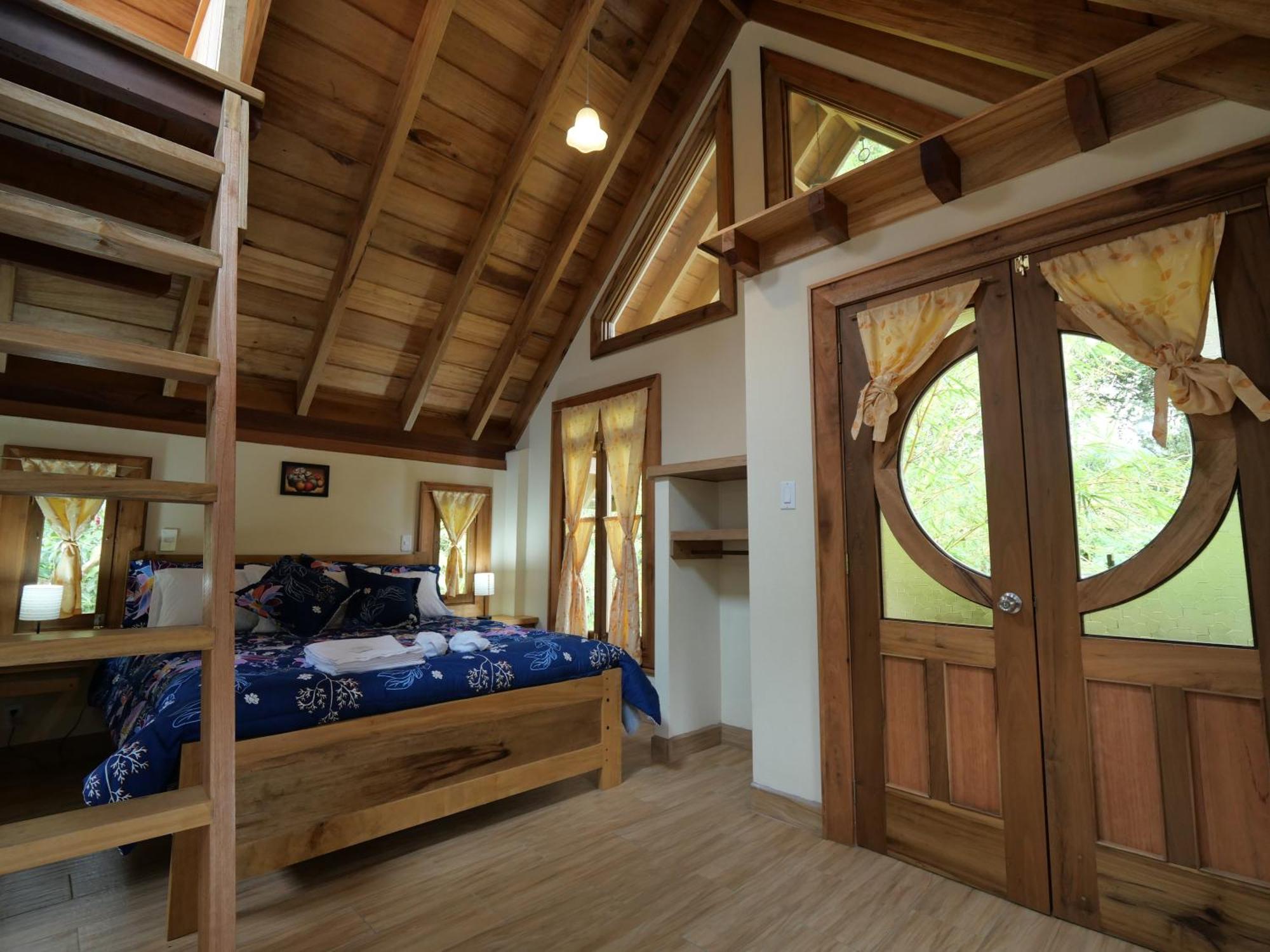 Casa Del Rio En Mindo Bed & Breakfast エクステリア 写真