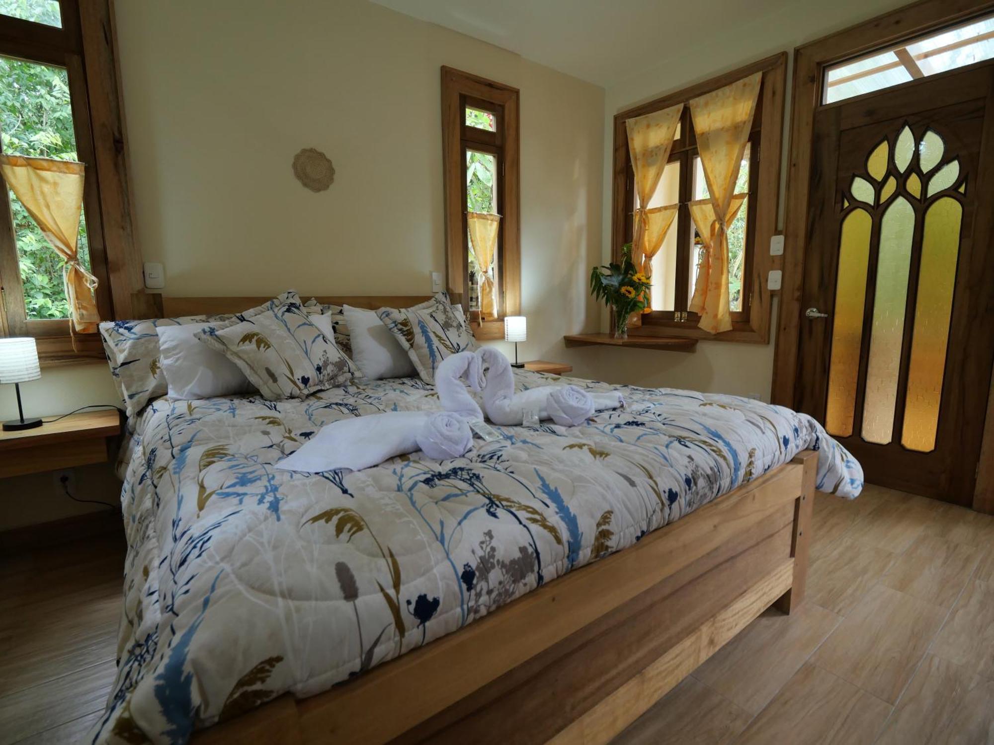 Casa Del Rio En Mindo Bed & Breakfast エクステリア 写真